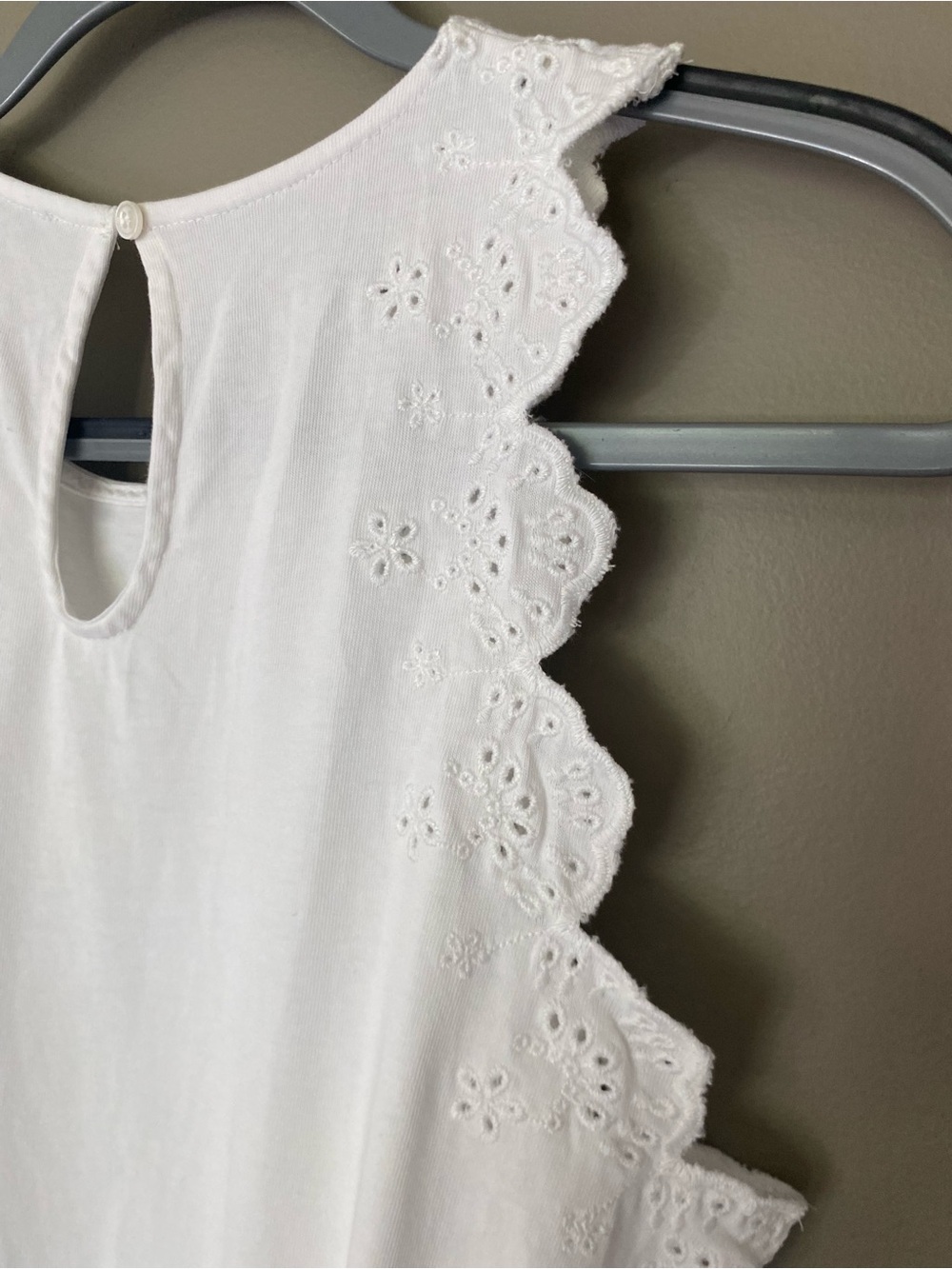 J. CREW Sleeveless White Knit Eyelet & Scallop Trim Tank Shift Dress Size MP - Picture 6 of 8